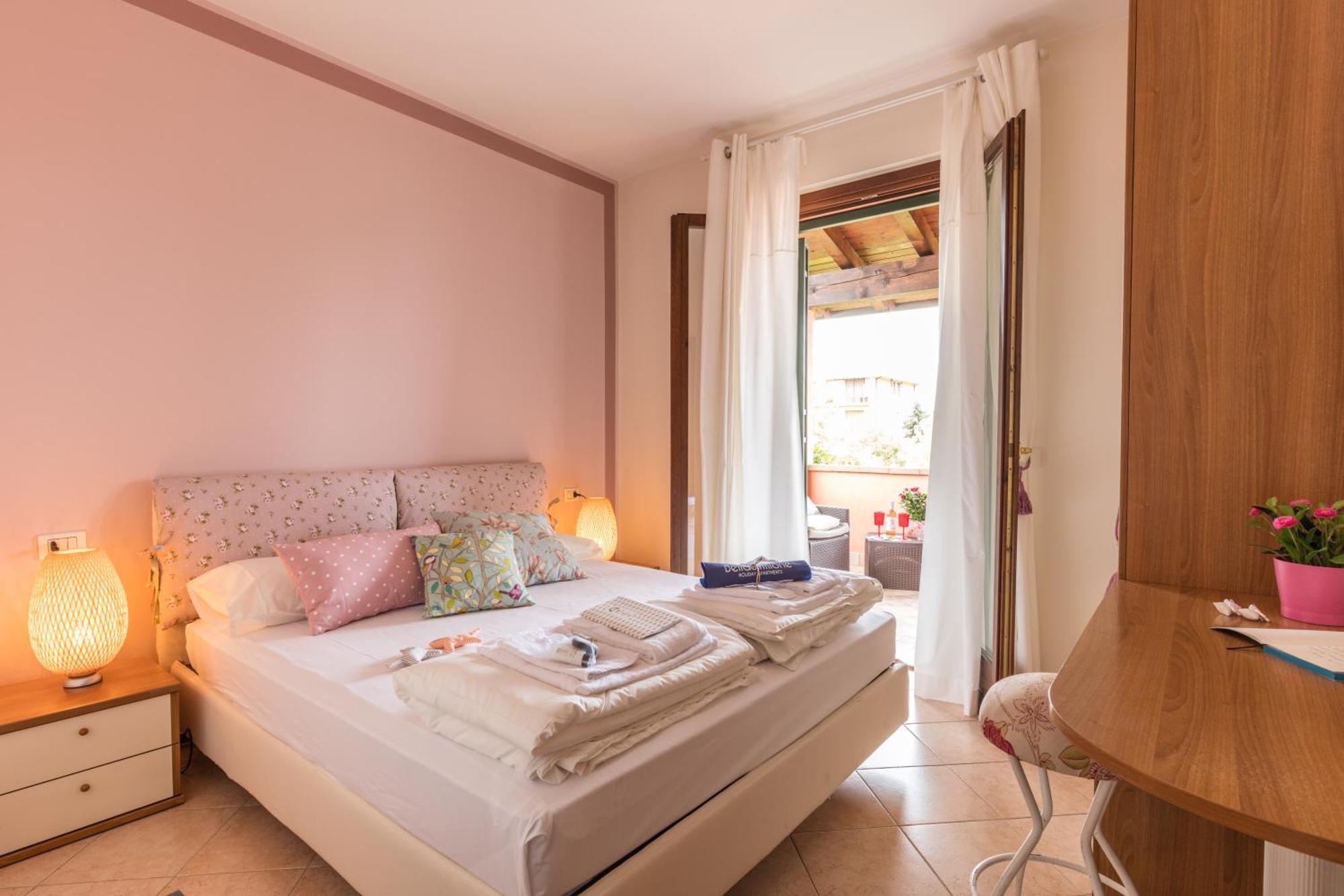 BellaSirmione Holiday Apartments Dış mekan fotoğraf