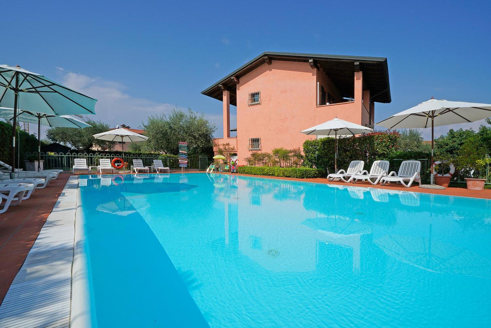 BellaSirmione Holiday Apartments Dış mekan fotoğraf