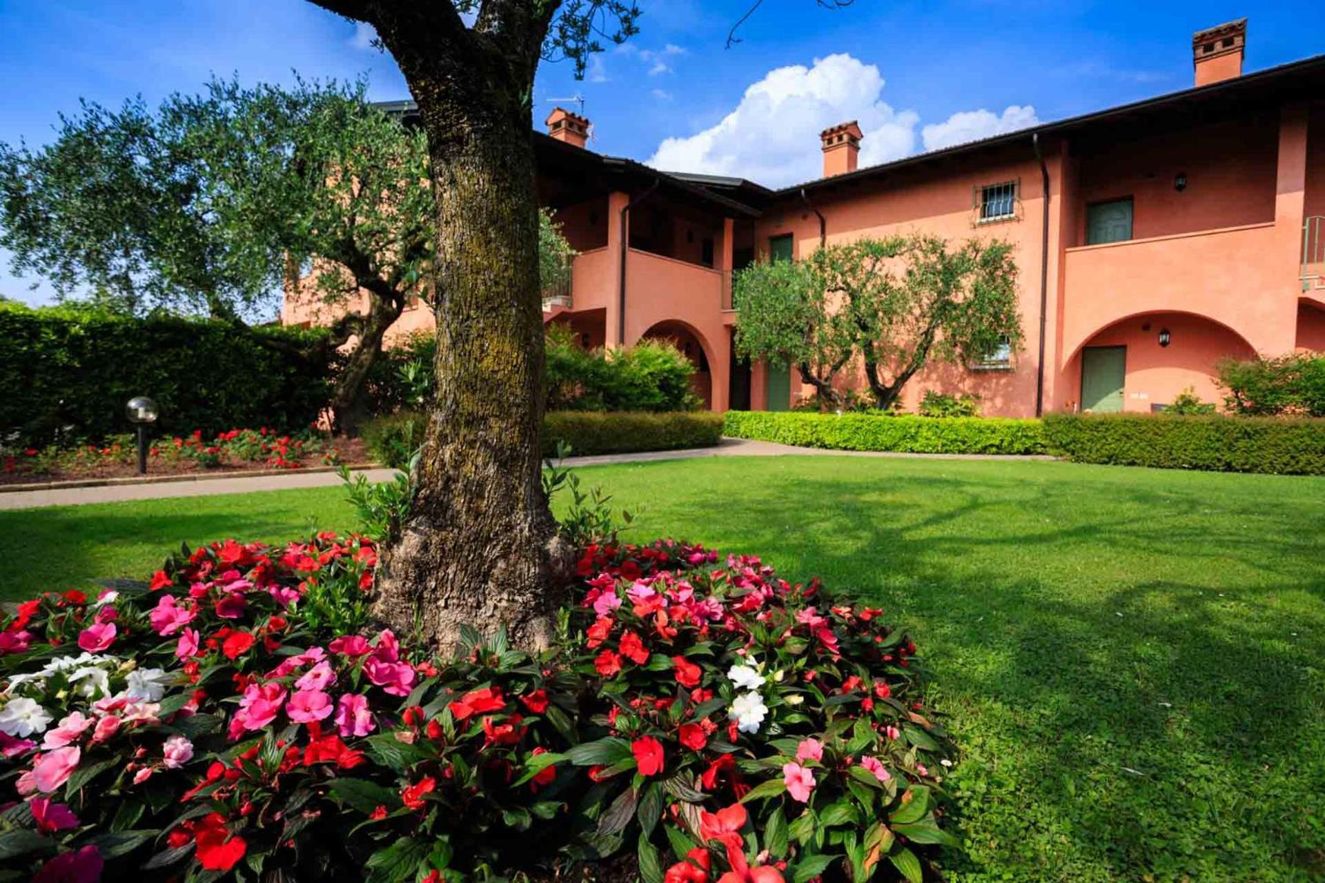 BellaSirmione Holiday Apartments Dış mekan fotoğraf