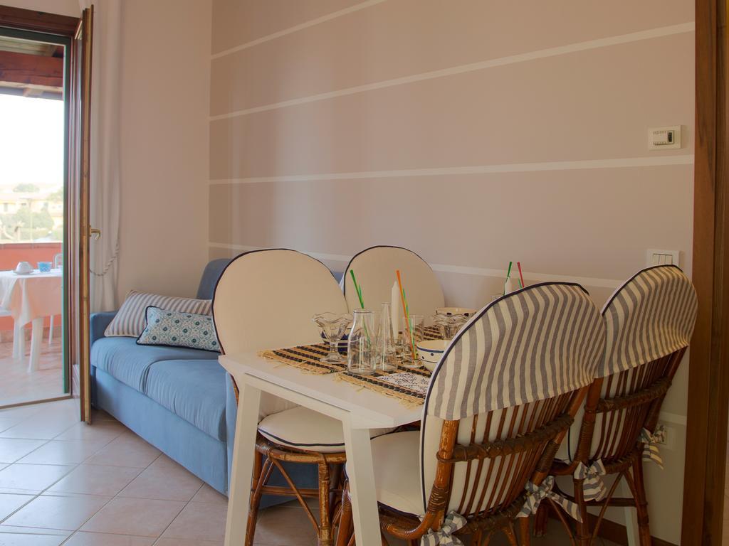 BellaSirmione Holiday Apartments Oda fotoğraf